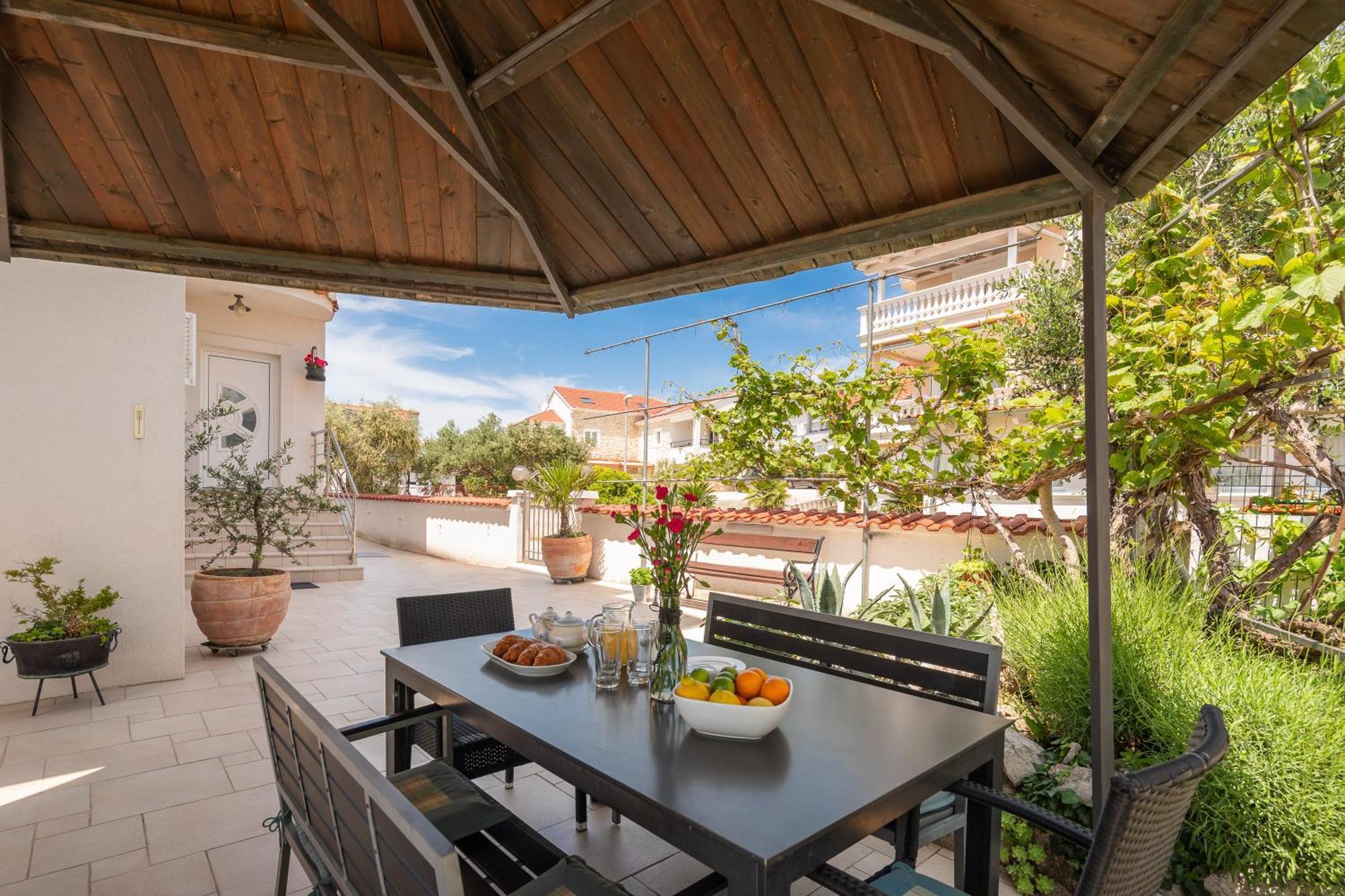 Sea View Apartments Tihi II Vodice Exteriér fotografie